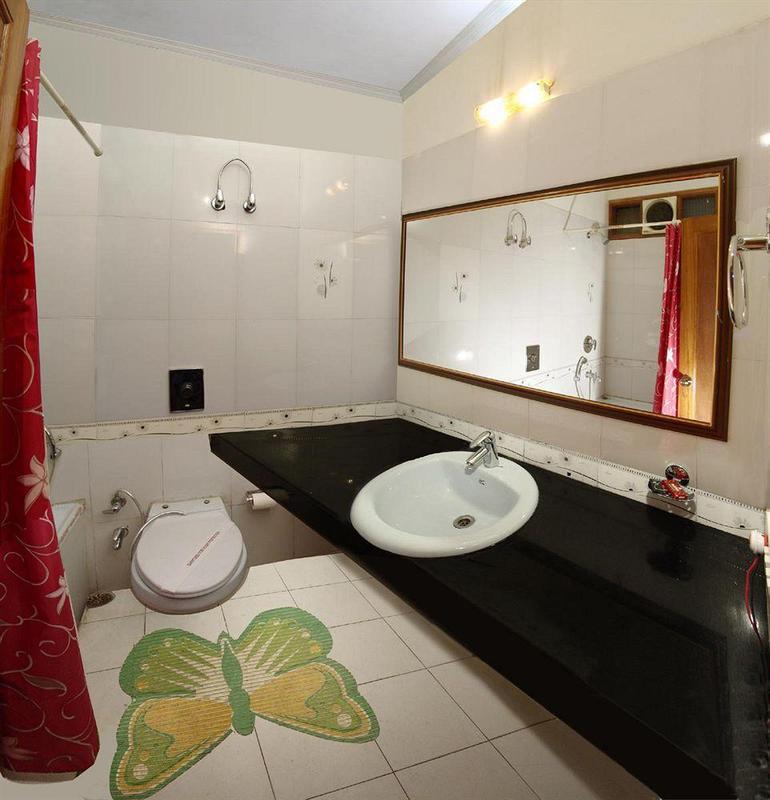 Hotel Ashoka International Yeni Delhi Dış mekan fotoğraf
