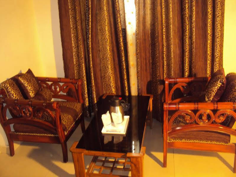 Hotel Ashoka International Yeni Delhi Dış mekan fotoğraf