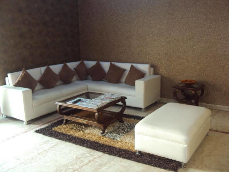 Hotel Ashoka International Yeni Delhi Dış mekan fotoğraf